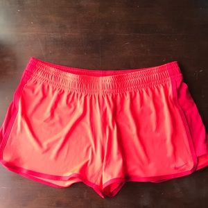 New Nike Women's 3.5" Dri-Fit  Fly Knit Shorts M